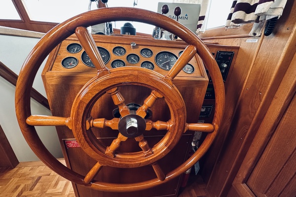 Summer Wind 46ft Grand Banks Yacht For Sale
