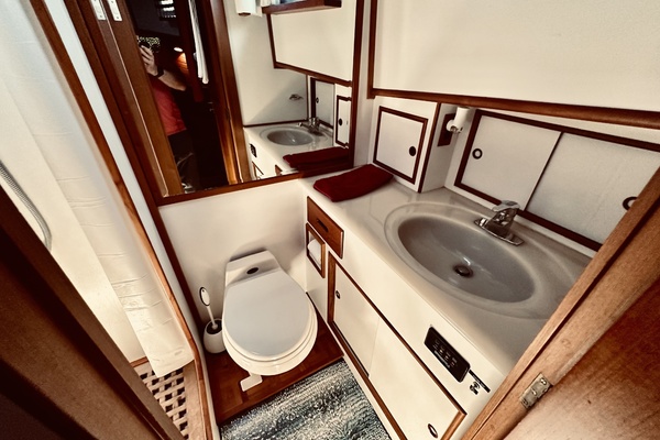 Summer Wind 46ft Grand Banks Yacht For Sale
