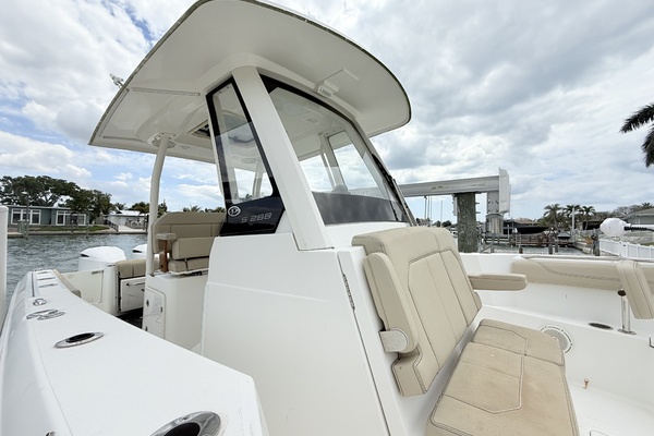 30ft Pursuit Yacht For Sale