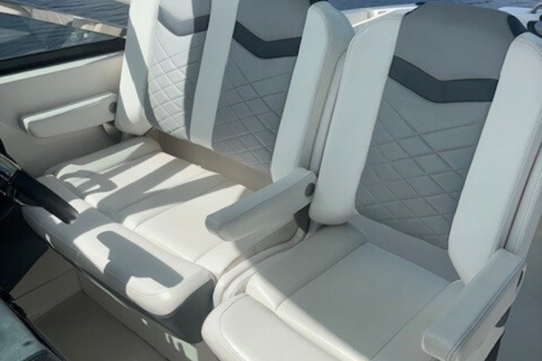 28ft Chaparral Yacht For Sale