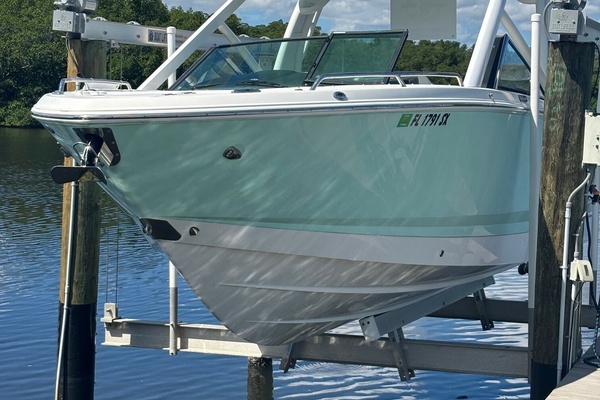 28ft Chaparral Yacht For Sale