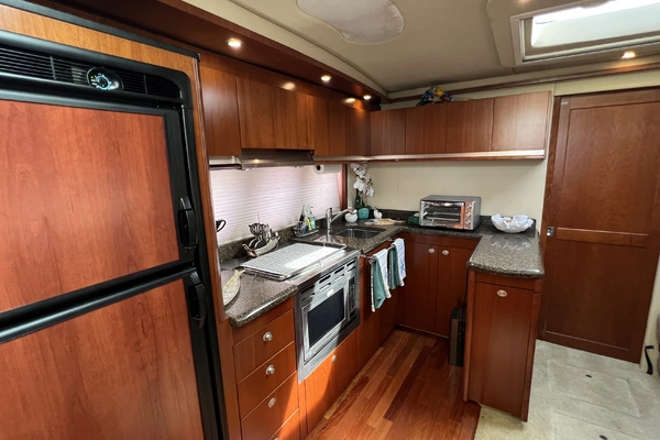 Sea Ray 48 Sundancer Yacht For Sale