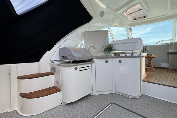 Sea Ray 48 Sundancer Yacht For Sale