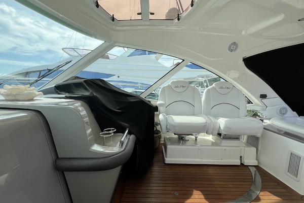 Sea Ray 48 Sundancer Yacht For Sale