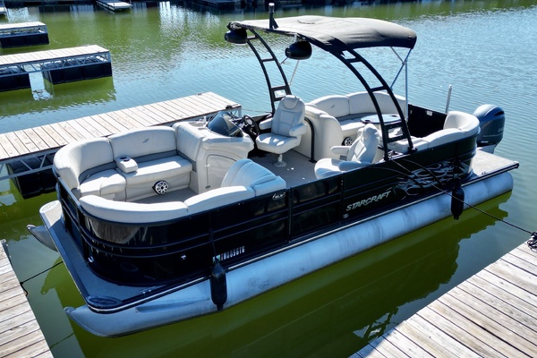 24ft Starcraft Yacht For Sale