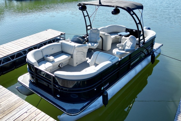 24ft Starcraft Yacht For Sale