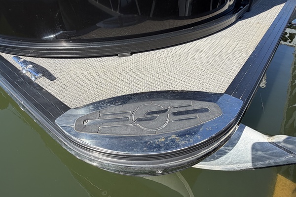 24ft Starcraft Yacht For Sale