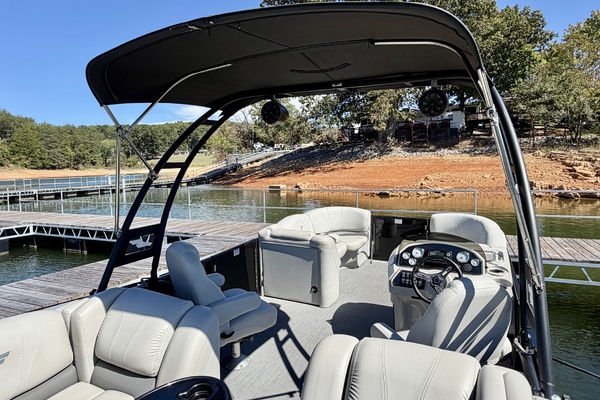 24ft Starcraft Yacht For Sale