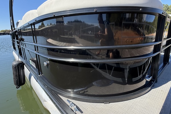 24ft Starcraft Yacht For Sale