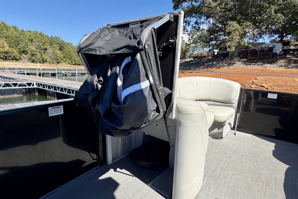 24ft Starcraft Yacht For Sale