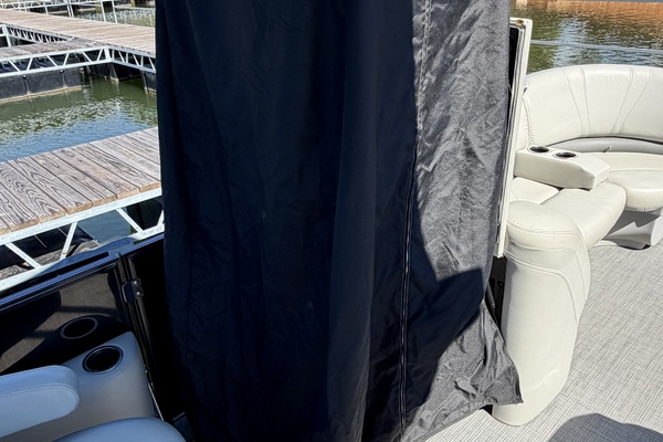 24ft Starcraft Yacht For Sale