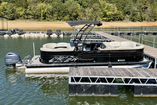 24ft Starcraft Yacht For Sale