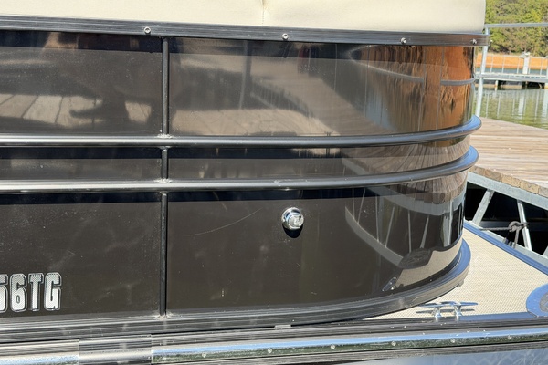 24ft Starcraft Yacht For Sale