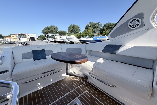 32ft Chaparral Yacht For Sale