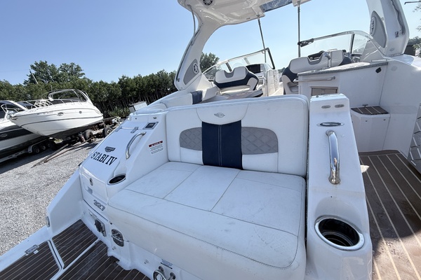 32ft Chaparral Yacht For Sale