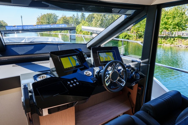 52ft Absolute Yacht For Sale