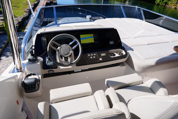 52ft Absolute Yacht For Sale