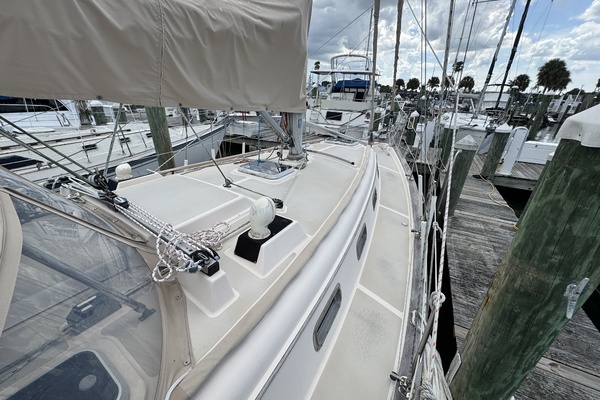 32ft Island Packet Yacht For Sale