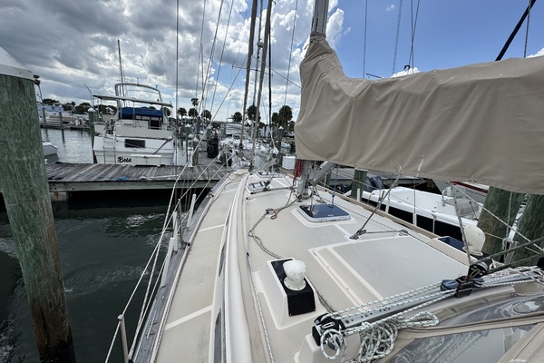 32ft Island Packet Yacht For Sale