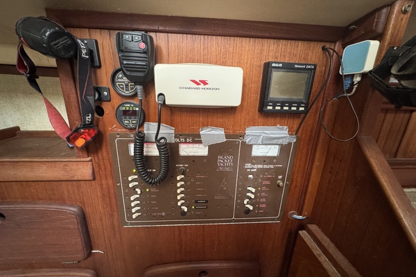 32ft Island Packet Yacht For Sale
