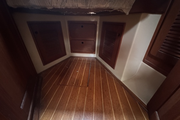32ft Island Packet Yacht For Sale