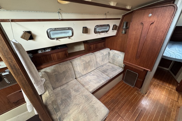 32ft Island Packet Yacht For Sale