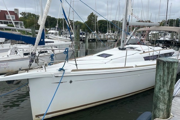 2017 Jeanneau 389