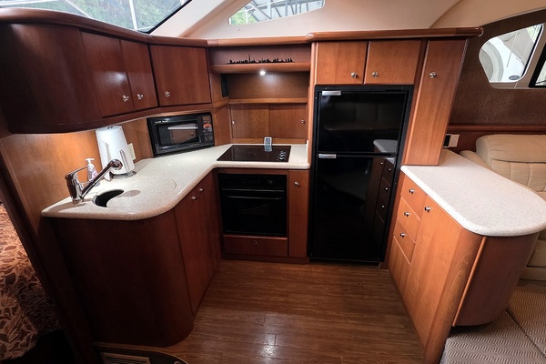 Lit l Dutchmen 39ft Silverton Yacht For Sale
