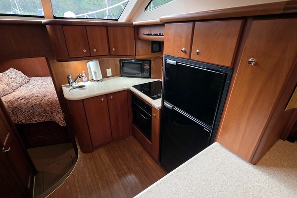 Lit l Dutchmen 39ft Silverton Yacht For Sale