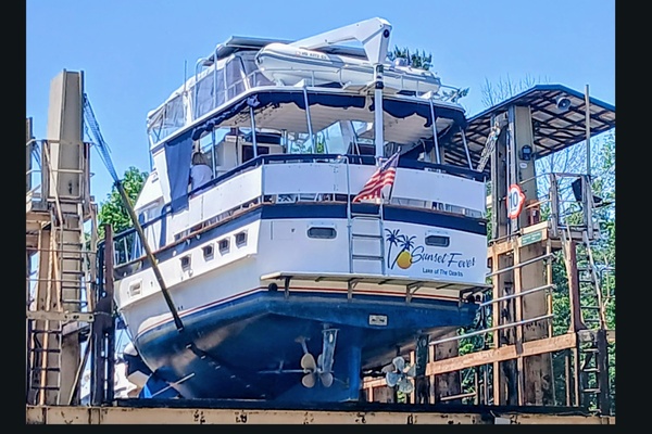 Sunset Fever 44ft DeFever Yacht For Sale