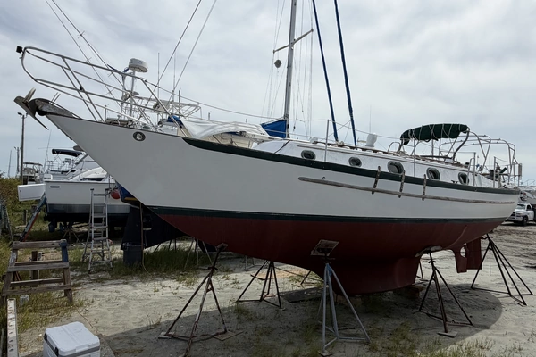 37-ft-Pacific Seacraft-1988-37-Synergy Biloxi Mississippi United States  yacht for sale