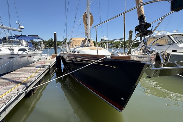 TAYAC 42ft Sabre Yacht For Sale