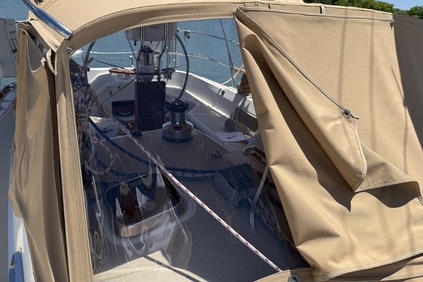 TAYAC 42ft Sabre Yacht For Sale