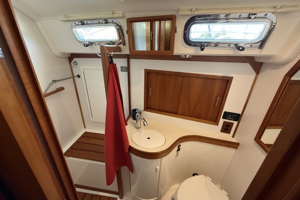 TAYAC 42ft Sabre Yacht For Sale