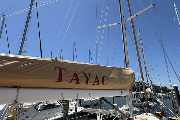 TAYAC 42ft Sabre Yacht For Sale