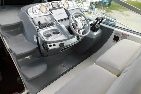 33ft Monterey Yacht For Sale