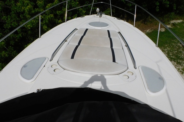 33ft Monterey Yacht For Sale