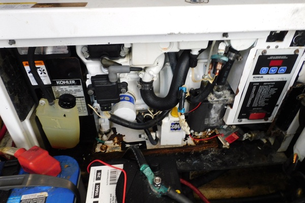 33ft Monterey Yacht For Sale