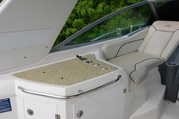 33ft Monterey Yacht For Sale