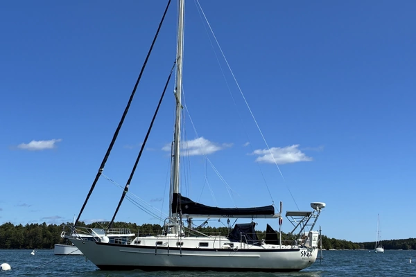 37-ft-Pacific Seacraft-1997-Crealock- Georgetown Maine United States  yacht for sale