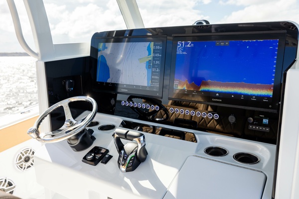 Scaled Back 32ft Freeman Yacht For Sale
