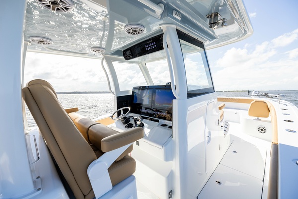 Scaled Back 32ft Freeman Yacht For Sale
