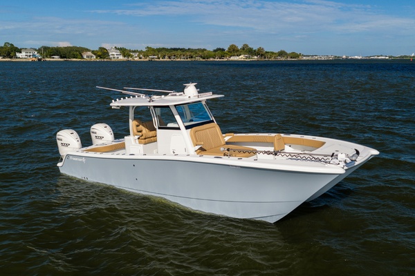 Scaled Back 32ft Freeman Yacht For Sale