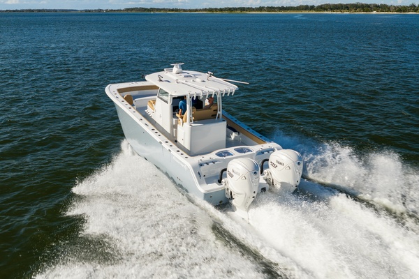 Scaled Back 32ft Freeman Yacht For Sale