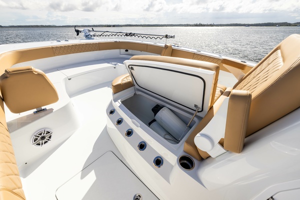 Scaled Back 32ft Freeman Yacht For Sale