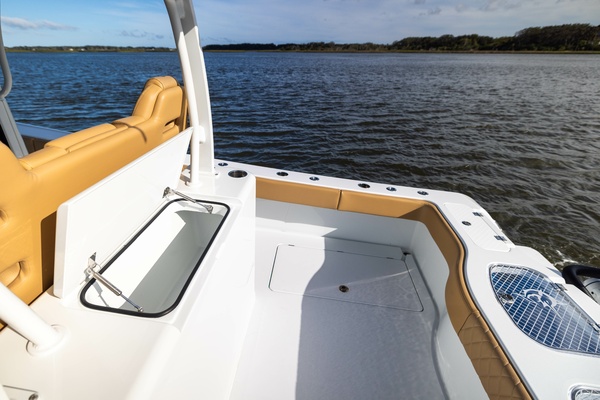 Scaled Back 32ft Freeman Yacht For Sale