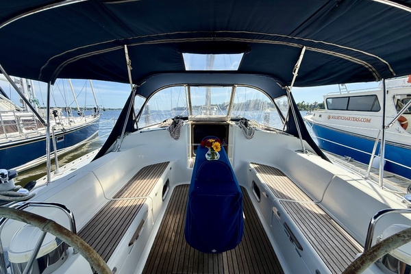 52ft Jeanneau Yacht For Sale