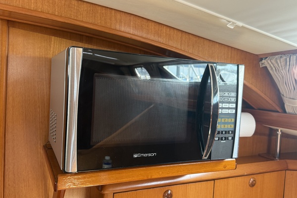 52ft Jeanneau Yacht For Sale