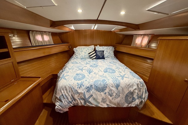 52ft Jeanneau Yacht For Sale