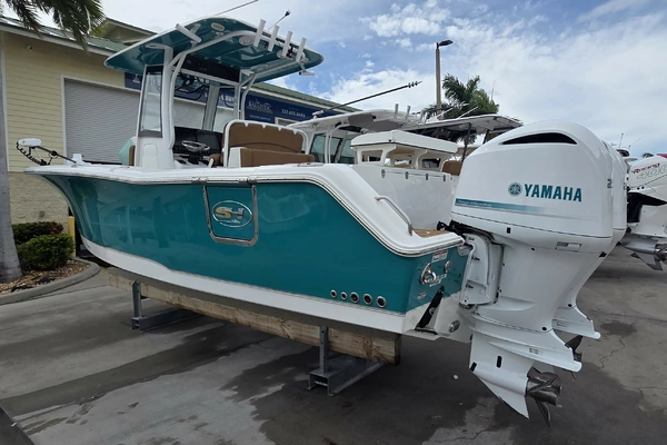 27-ft-Sea Hunt-2021-27 Gamefish CB- Tierra Verde Florida United States  yacht for sale
